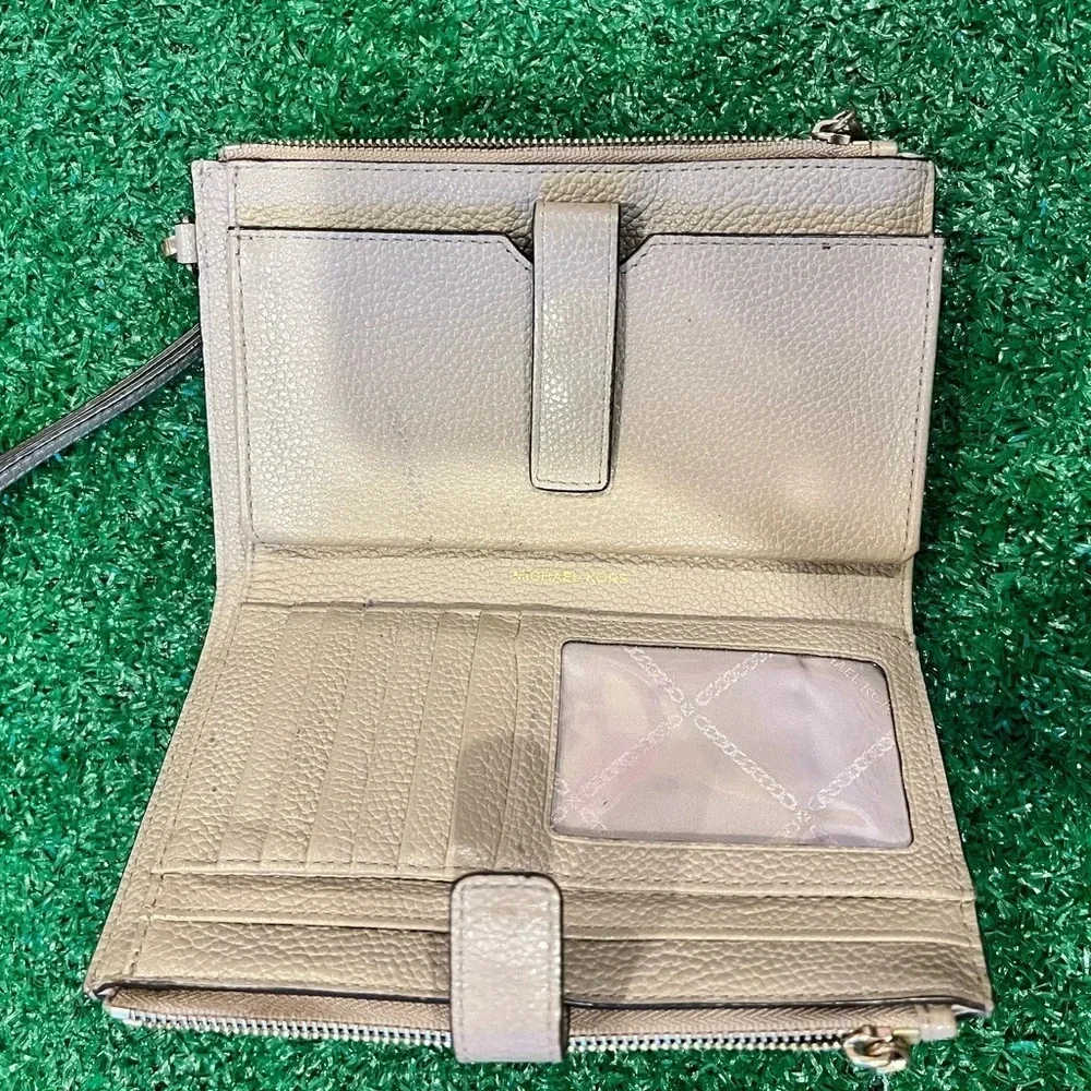 Michael Kors good used
